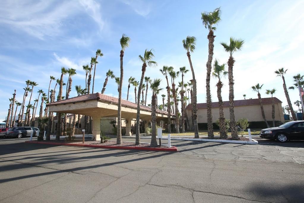 Ramada By Wyndham Yuma Motel Eksteriør bilde