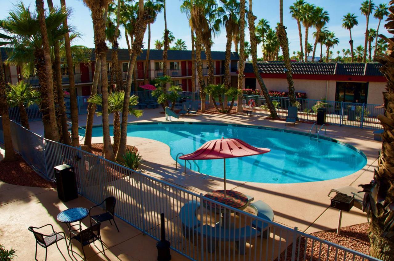 Ramada By Wyndham Yuma Motel Eksteriør bilde